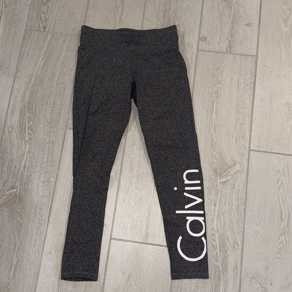 Grey leggings